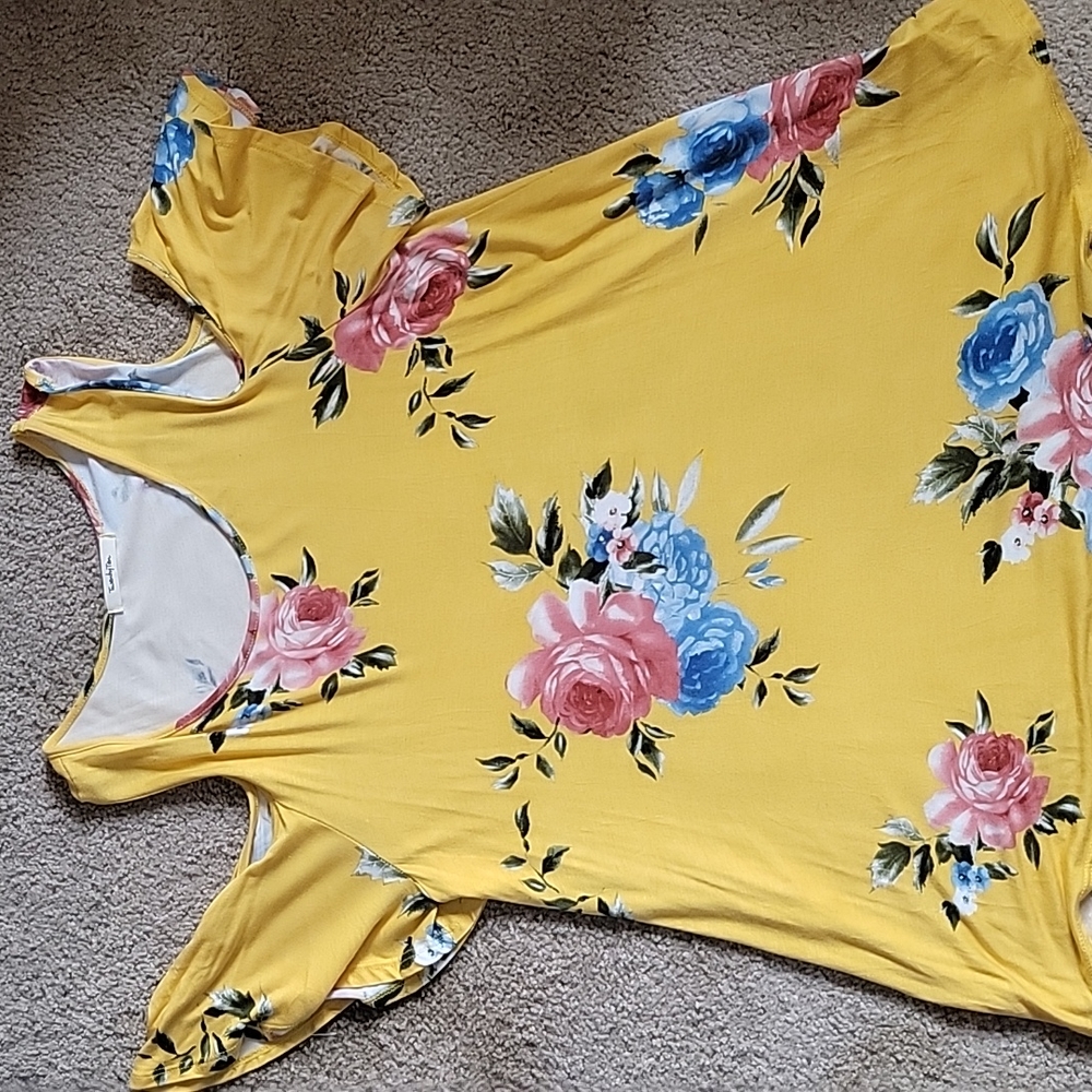Cute cold shoulder shirt